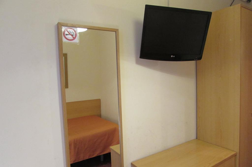 Hostal Prim Мадрид Экстерьер фото